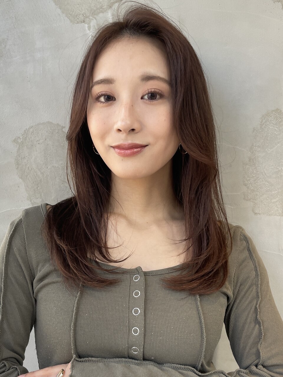 韓国レイヤー 顔周りレイヤーカット ブリーチなしイルミナカラー