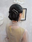 結婚式 二次会 お呼ばれ ハーフアップ×ゴールド・パールピン