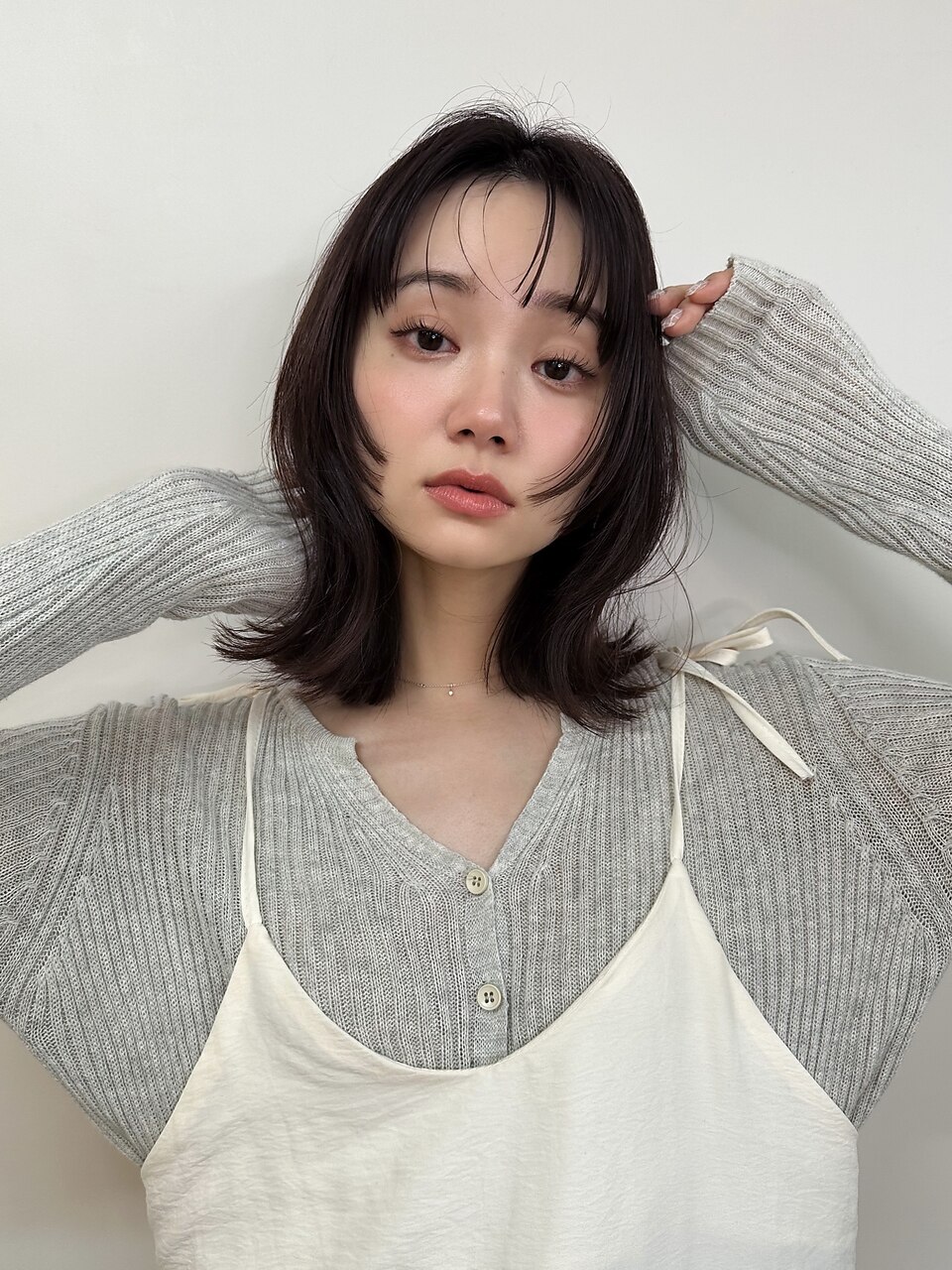  女子小中学生顔出しエロ自撮り 