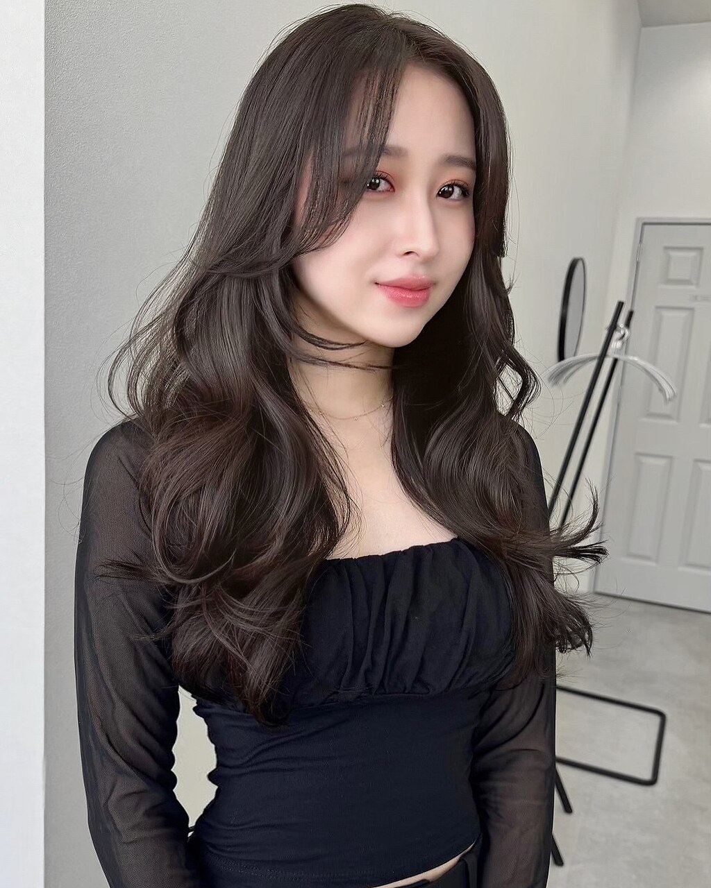 レイヤーカットワンカールセミディシアカラーオリーブベージュ