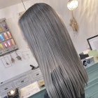 ホワイトグレージュ