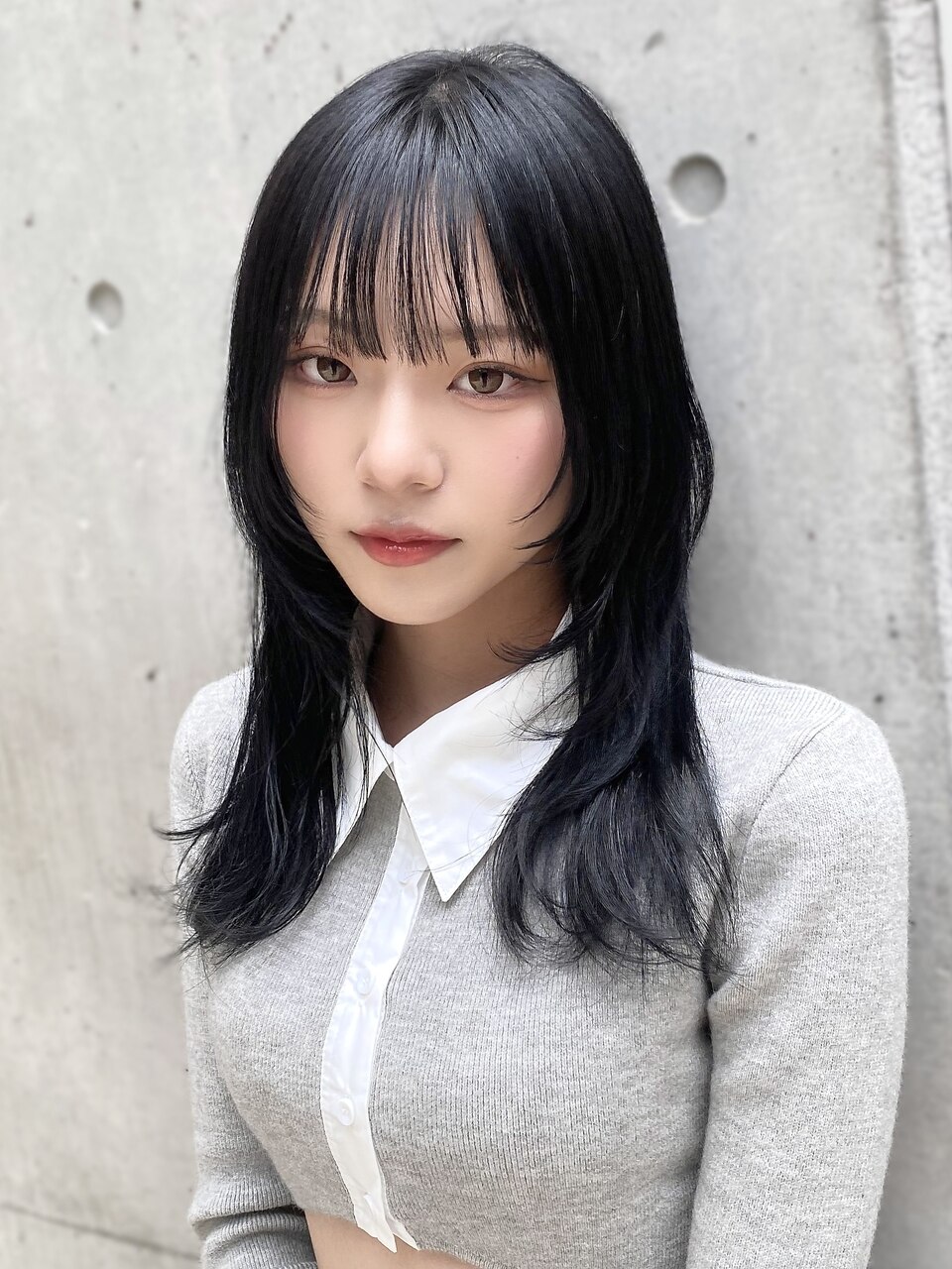 韓国ウルフ　黒髪ウルフ　ハッシュカット　顔周りウルフ