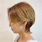 大人30代40代白髪ぼかしレイヤーウルフショート