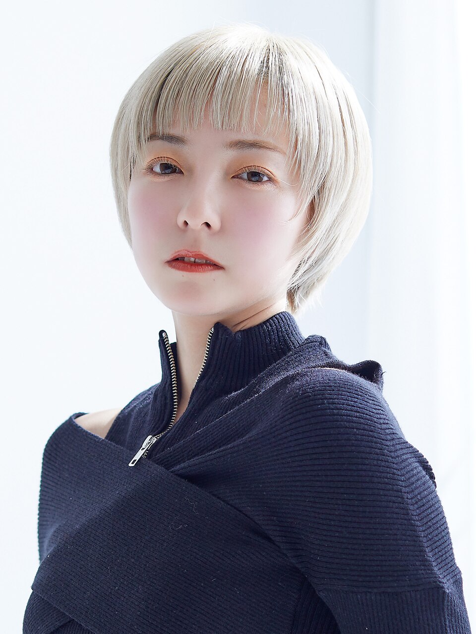 【La fith】ハンサムショート×美シルエット×ハイトーンカラー