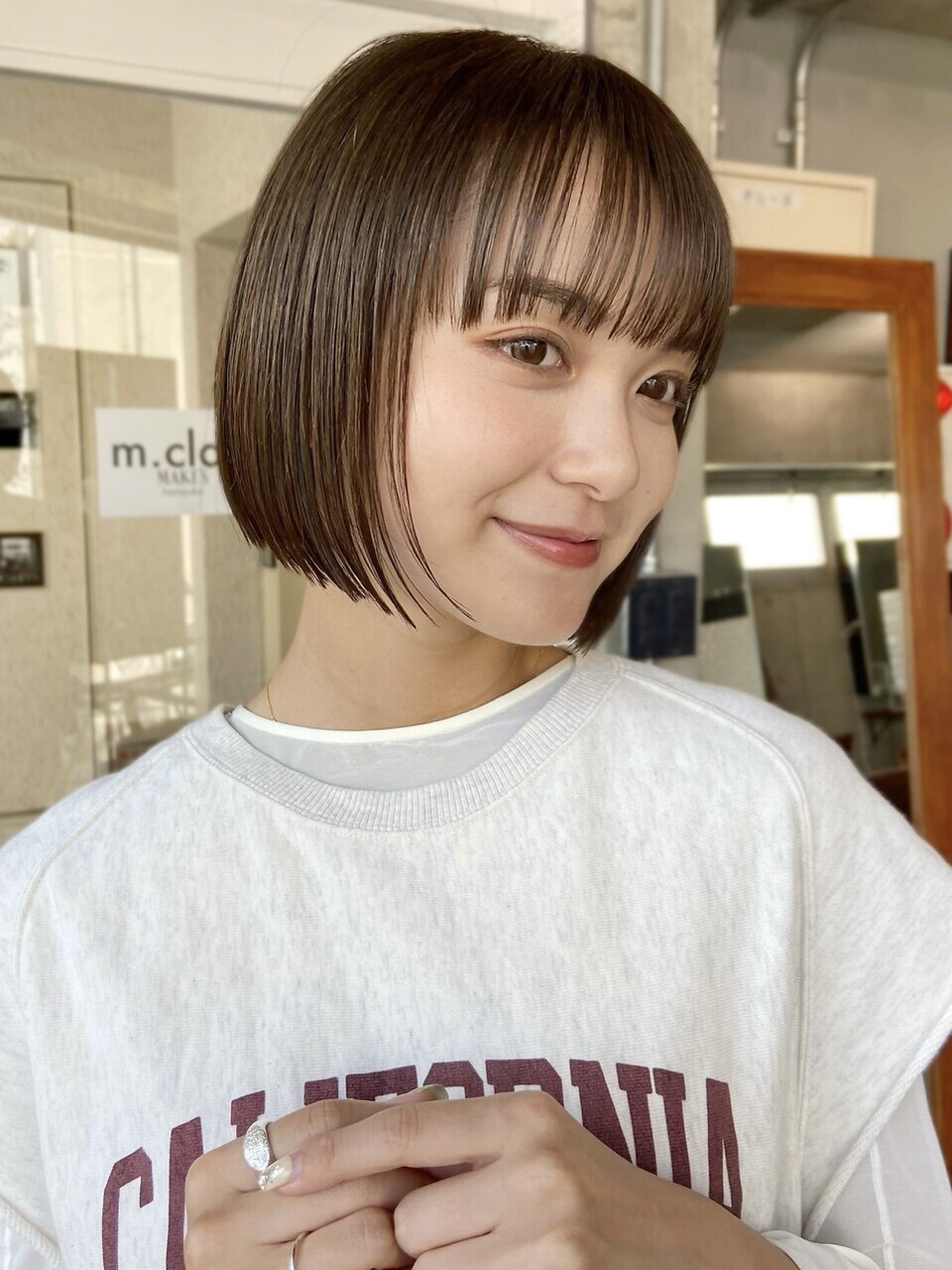 ミニボブあごラインブリーチなしカラー縮毛矯正地毛風ストレート