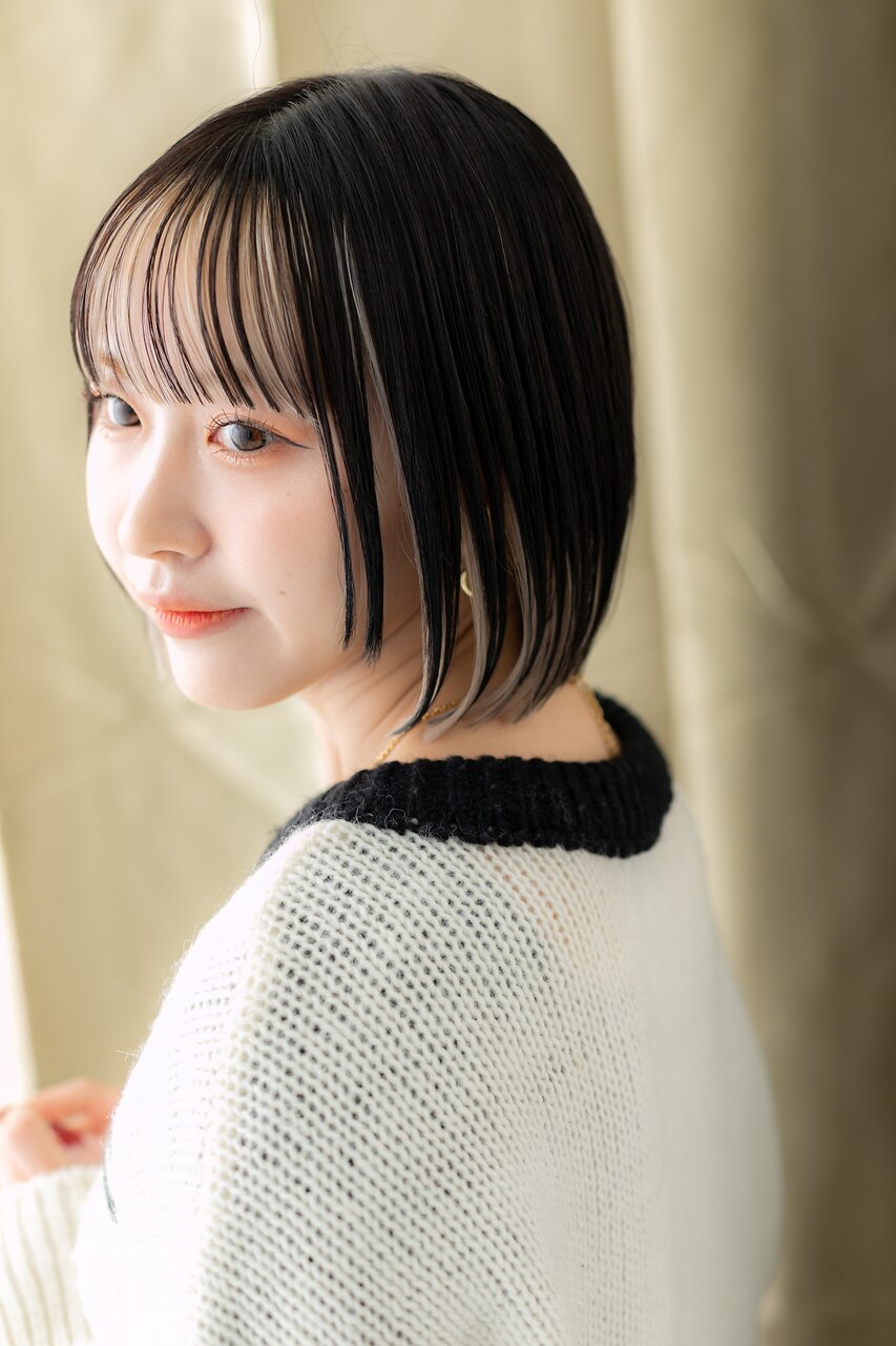 個性的ハイライトフェイスフレーミング切りっぱなしボブX大宮
