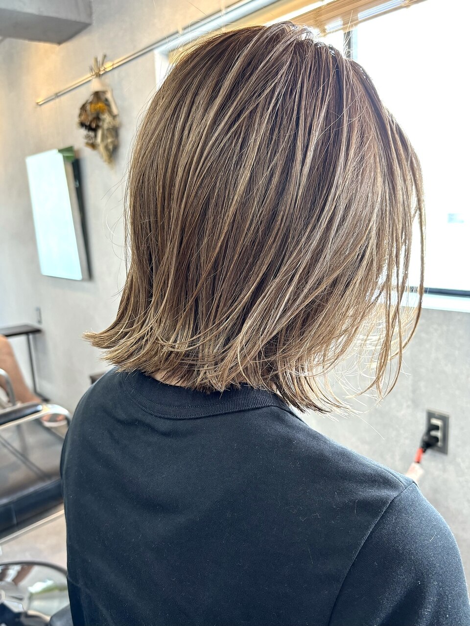 外はねボブ×フォギーベージュ