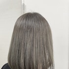 オリーブグレージュ