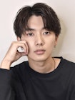韓国へアカルマパーマカルマバング センターパート黒髪ウルフ