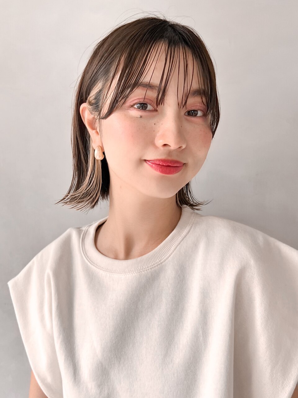 ☆*m外ハネボブ結べるボブオリーブベージュ前髪斜めバング美髪