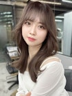 小顔見せが叶う韓国レイヤーカット&透明感グレージュカラー