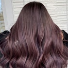 チェリーレッド