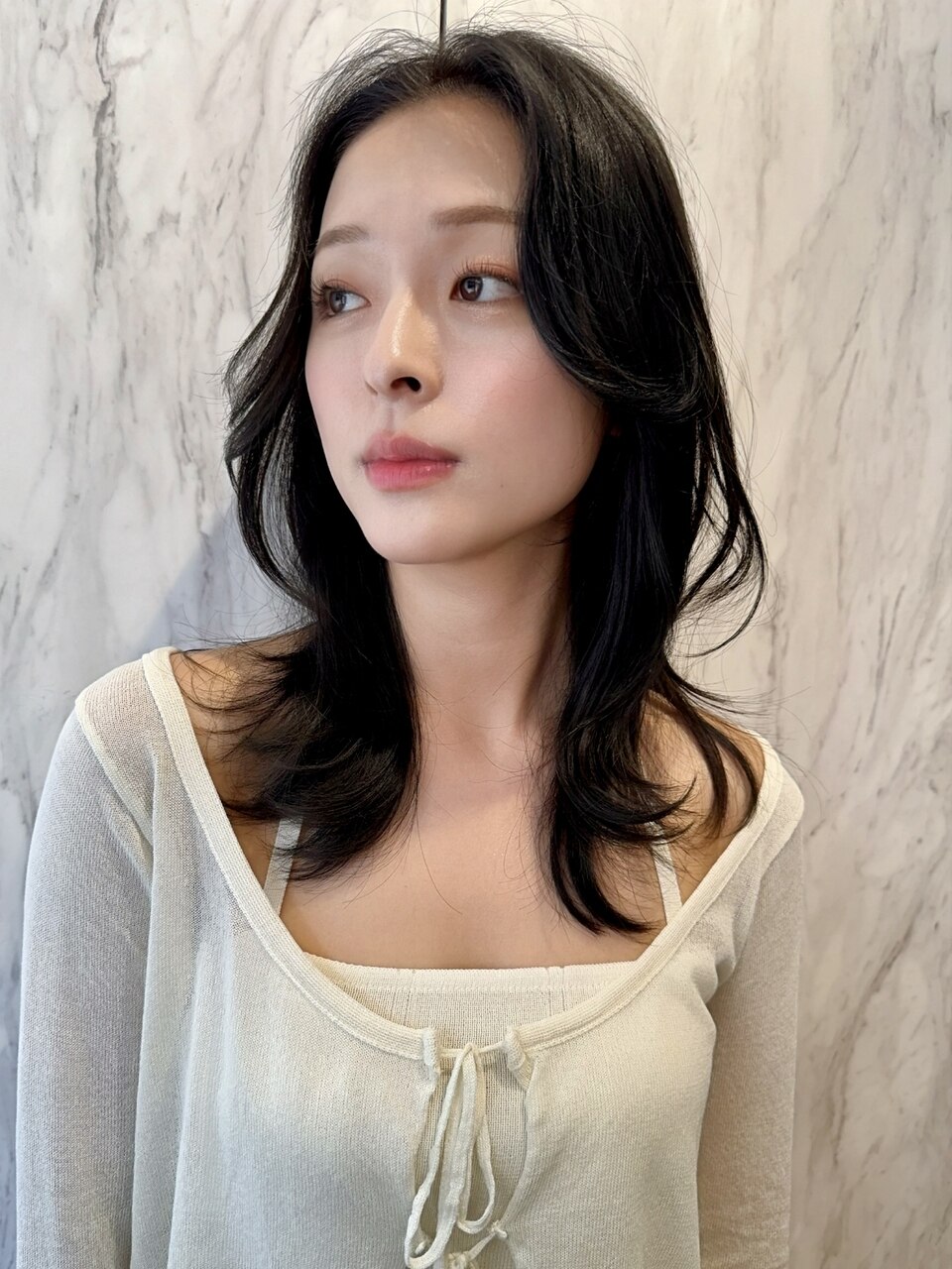 〇デザインカラーレイヤーカットウェットヘアオリーブベージュ