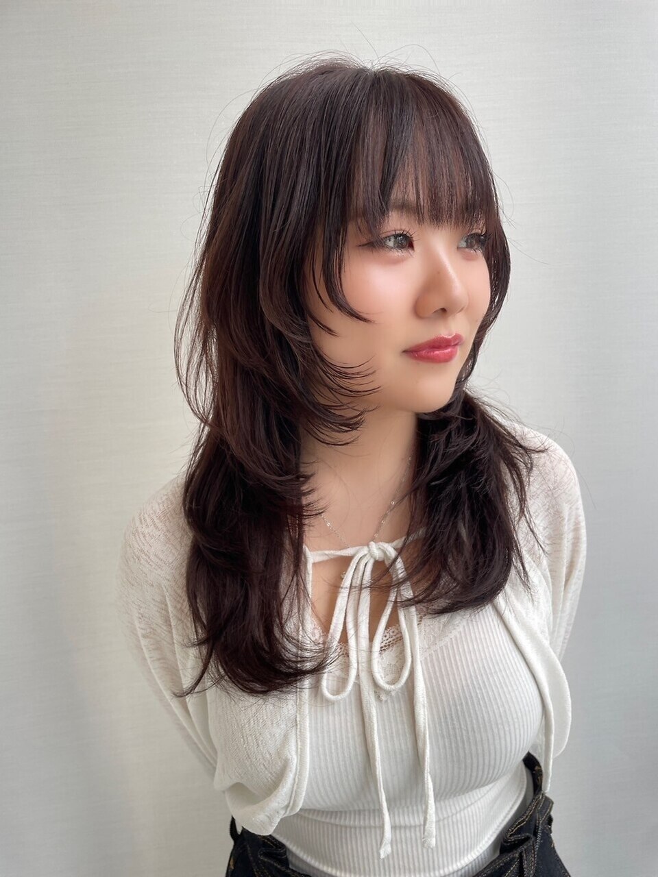 透明感ラベンダーピンクにレイヤーカットでつくる束感ワンカール