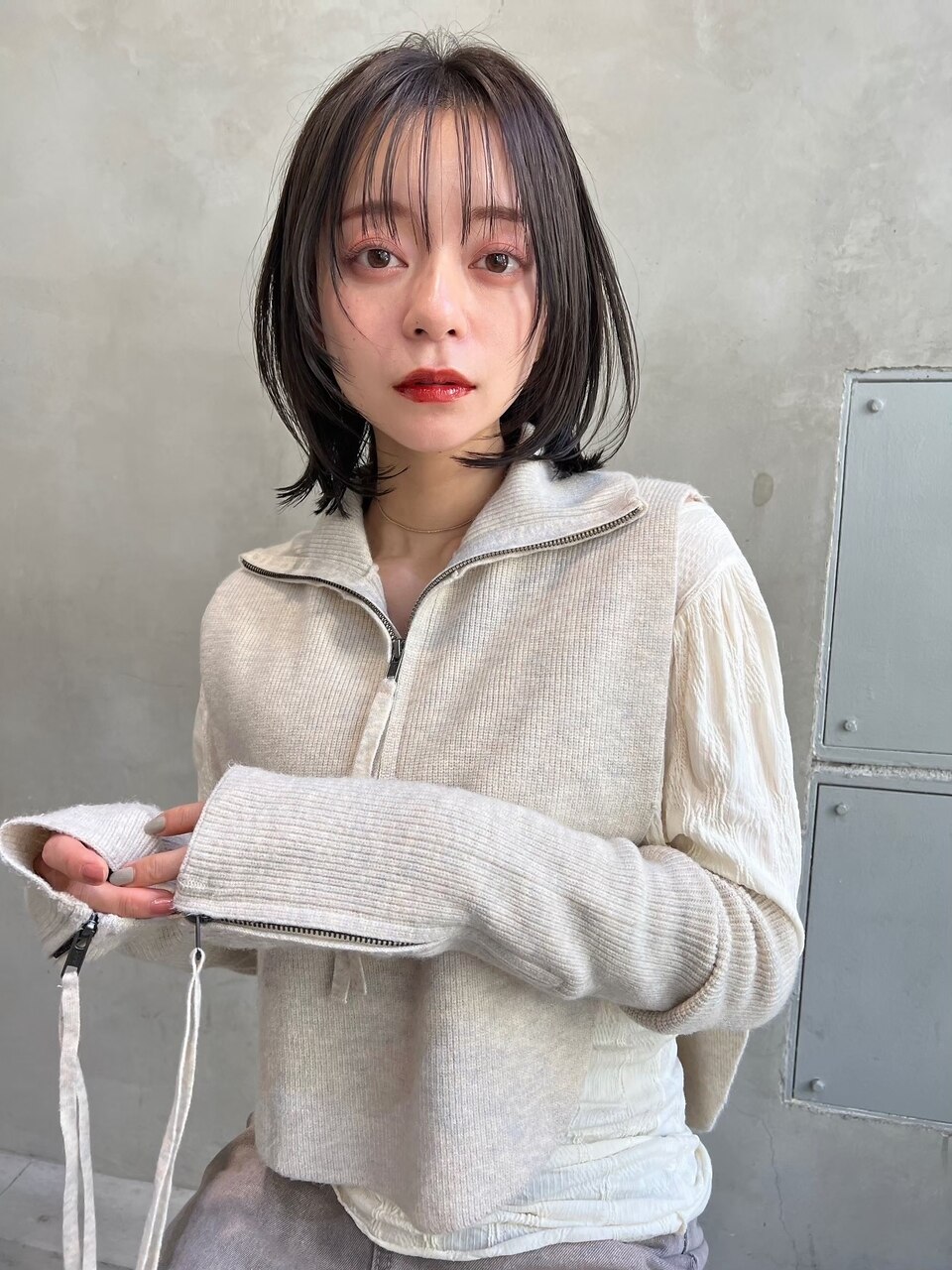 roijir 表参道　くびれショート×顔周りレイヤー