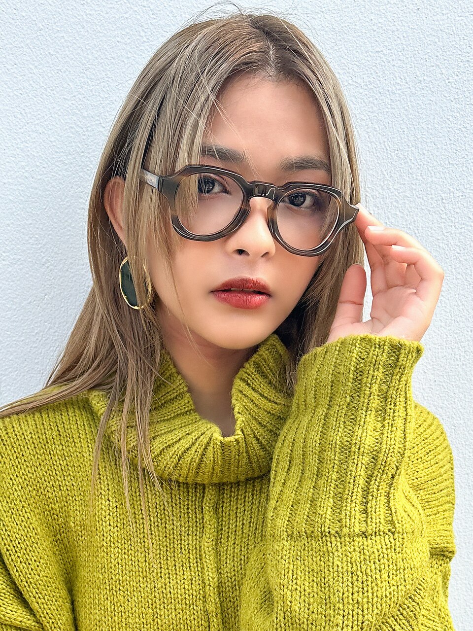 ミルクティーアッシュ×センターパート