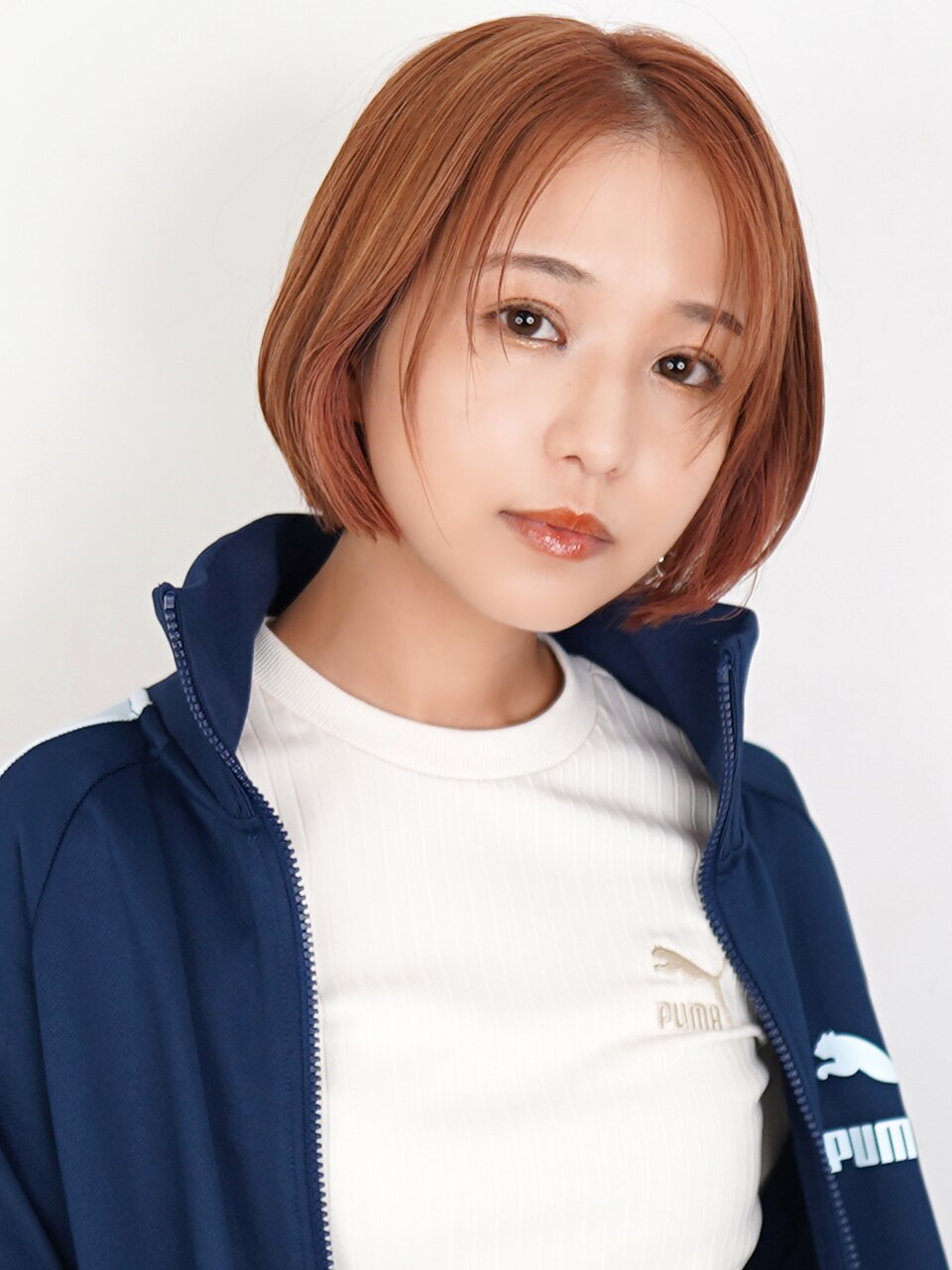 オレンジベージュ×丸みボブ