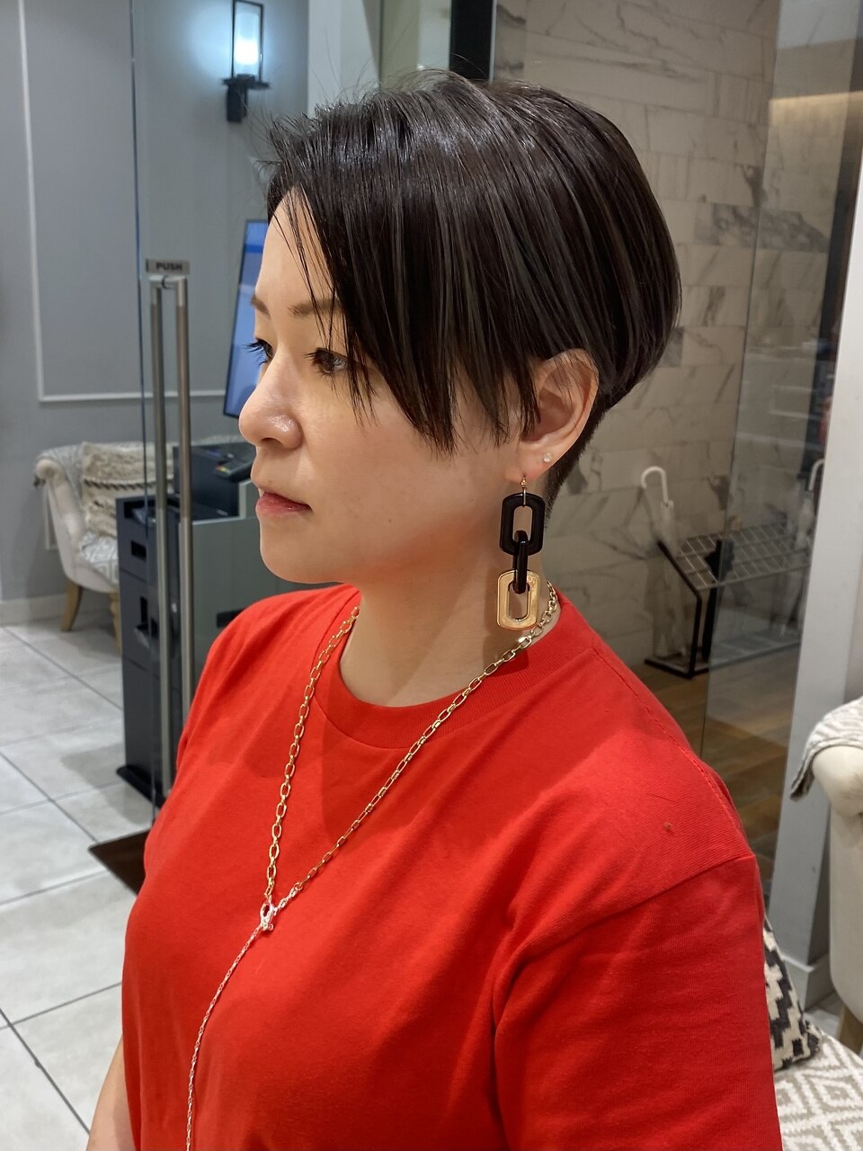 刈り上げ/ハイライト/白髪ぼかし/ツーブロック/ハンサムショート