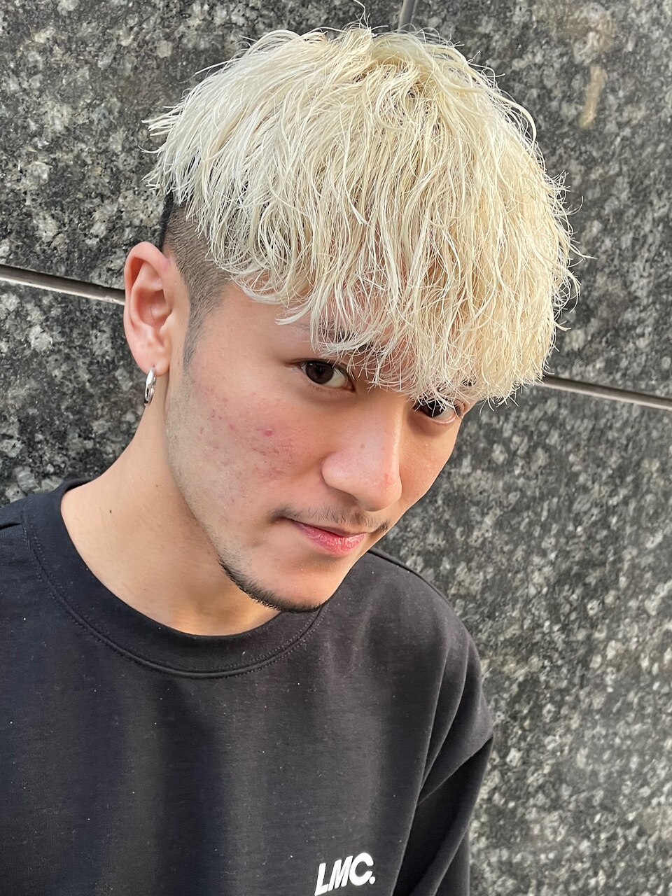 スペインカール×ハイウェイトマッシュで爽やかな印象に