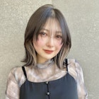 クラゲヘアー小顔顔まわりレイヤーカット髪質改善オリーブグレー