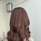 ピンクベージュ