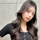 韓国ヘアとオリーブグレージュで叶えるトレンドヘア