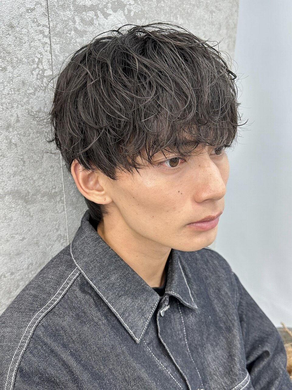 緩めシャドウパーマ×マッシュスタイルでおしゃれな雰囲気に◎