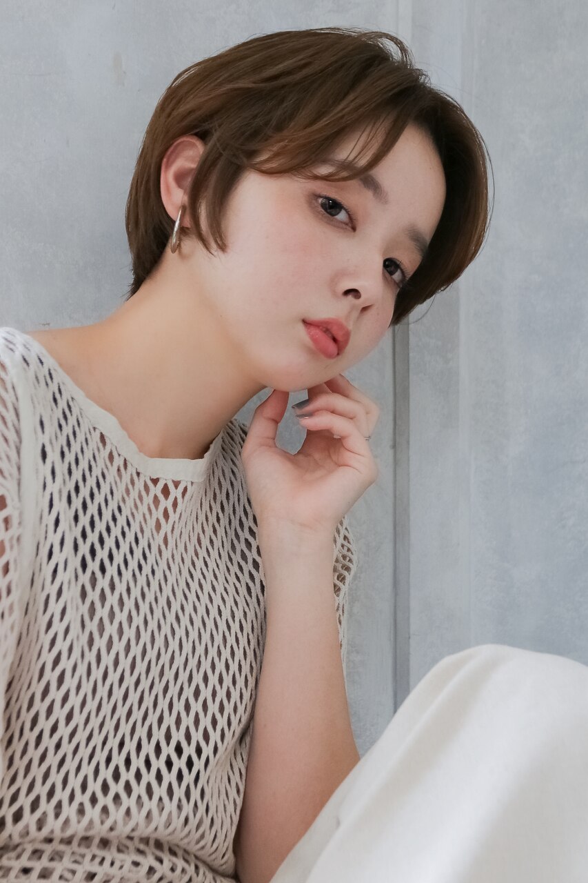 『estrela』大人可愛い　ひし形ハンサムショート