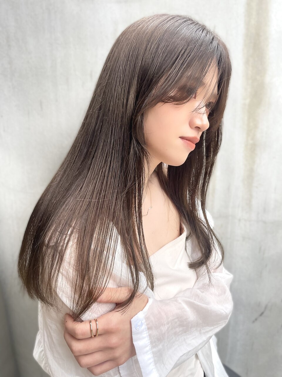 顔まわりレイヤー　ツヤ髪ロング×ショコラベージュ　博多美容室