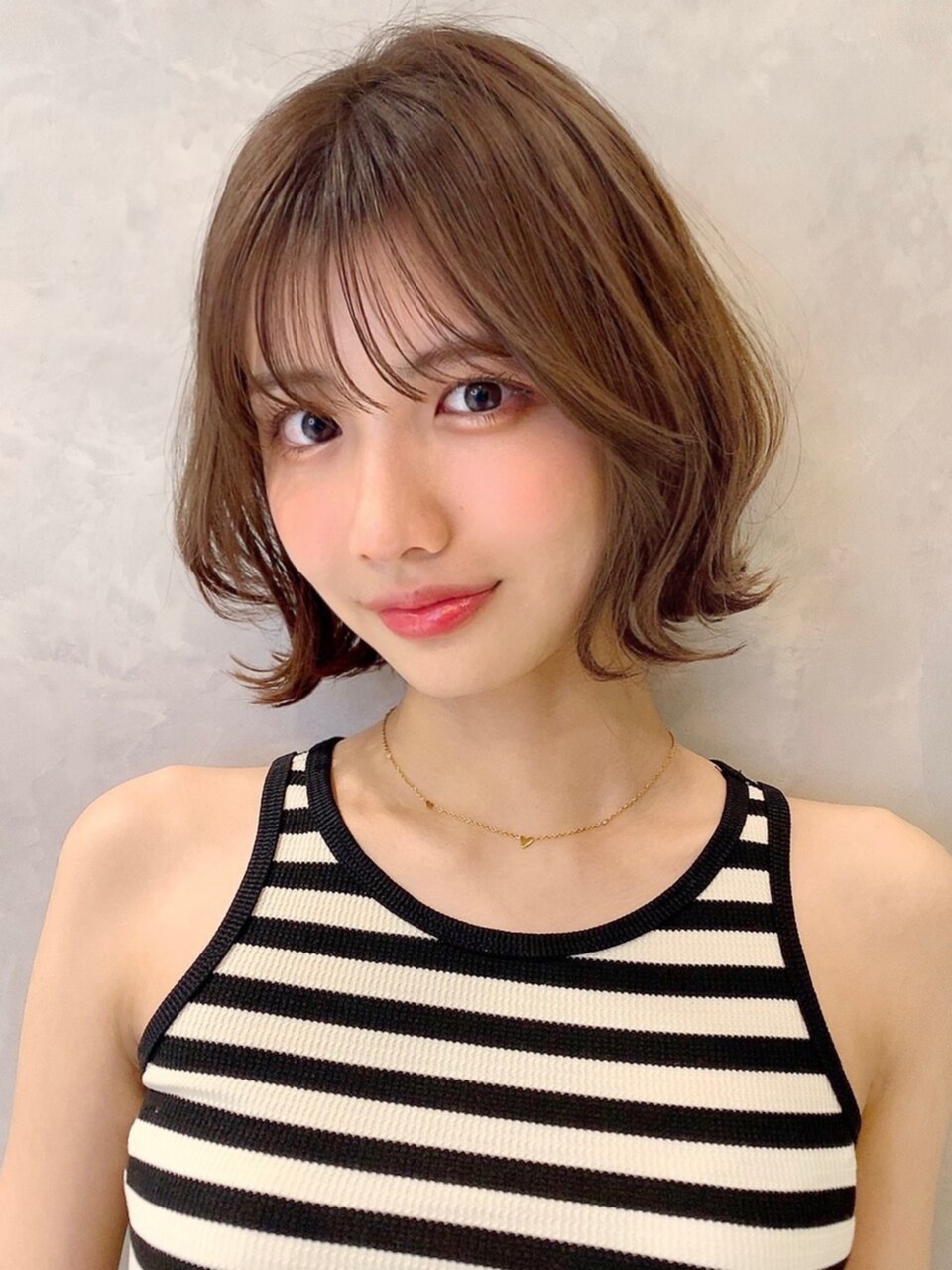 くびれボブ ショートボブ フェイスレイヤー シースルーバング