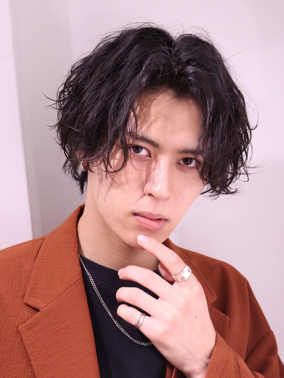 大人セクシー ウェーブパーマ ミディアムヘア