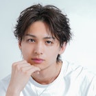 ショートフェザーセンターパート