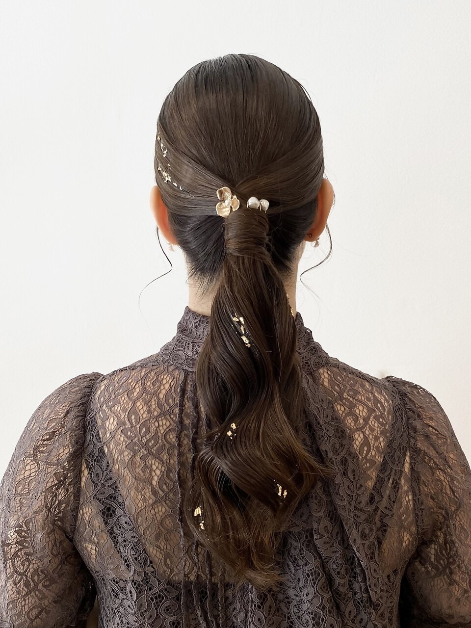 タイトポニーテールアレンジ 結婚式お呼ばれ二次会ヘアに