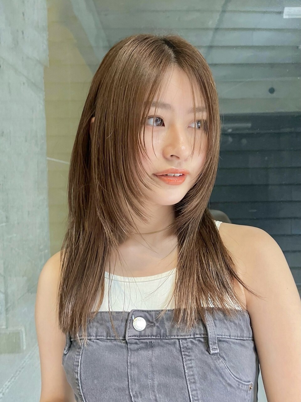 夏 大人レイヤーカット オリーブベージュ サラ艶ロング