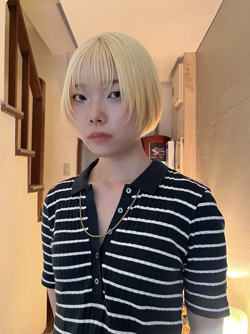 10代20代抜きっぱなしブロンドショートケアブリーチ