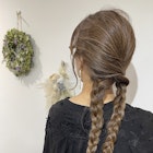 韓国風ロング三つ編み