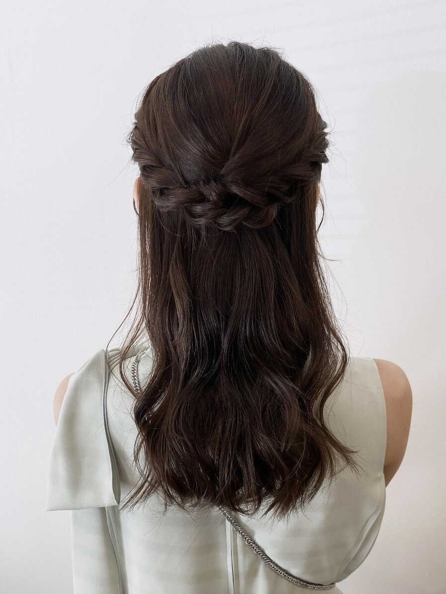 大人綺麗めハーフアップヘアアレンジ