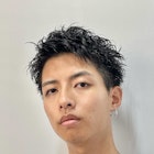 黒髪スパイキーショート