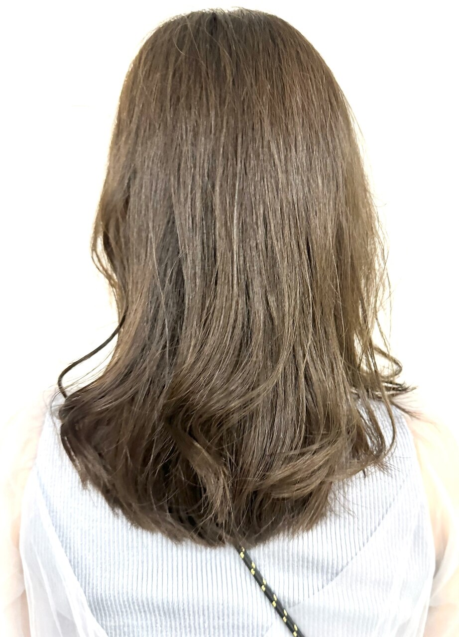 アッシュオリーブ/カラー/府中/夜間