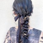 お呼ばれアレンジ【ベロアリボンを使った編みおろし】