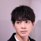 大人のシャドウパーマ 刈り上げマッシュ