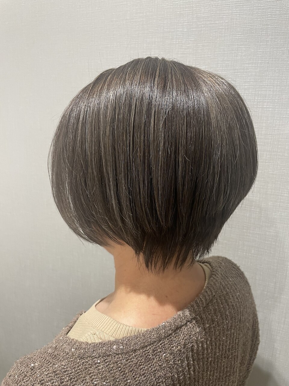 白髪ぼかしハイライト×シルバーグレージュ