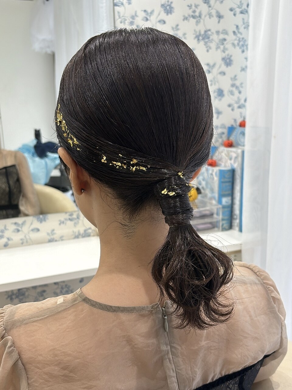 タイトローポニー×金箔/結婚式お呼ばれヘア/参列ヘア