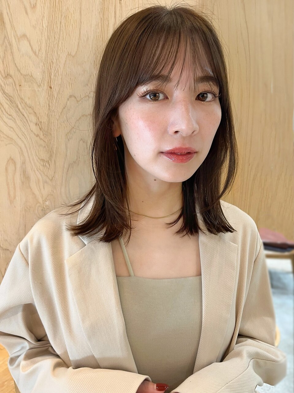 小顔似合わせカットナチュラルフェミニンレイヤーメルティカラー