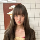 カーキベージュ 小顔バング