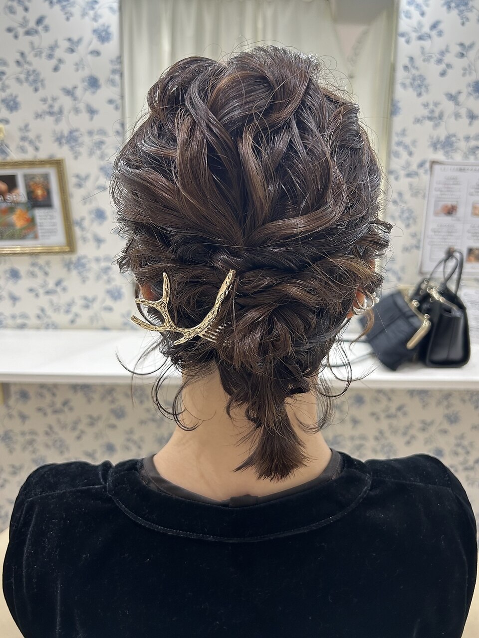 ボブアレンジ/編み下ろし/参列ヘア/お呼ばれヘア/ゴールドアクセ