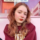 外国人風の暖色カラーとウェーブヘアで作る海外トレンドヘア