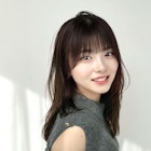 薄め前髪顔まわりレイヤーシースルーぱっつん前髪おくれ毛