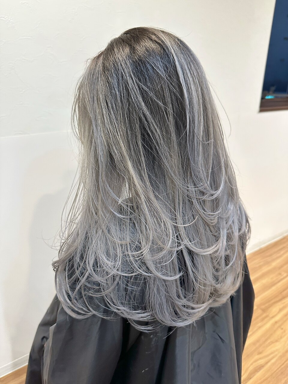 バレイヤージュカラーレイヤーカットハイライトカラー外国人風