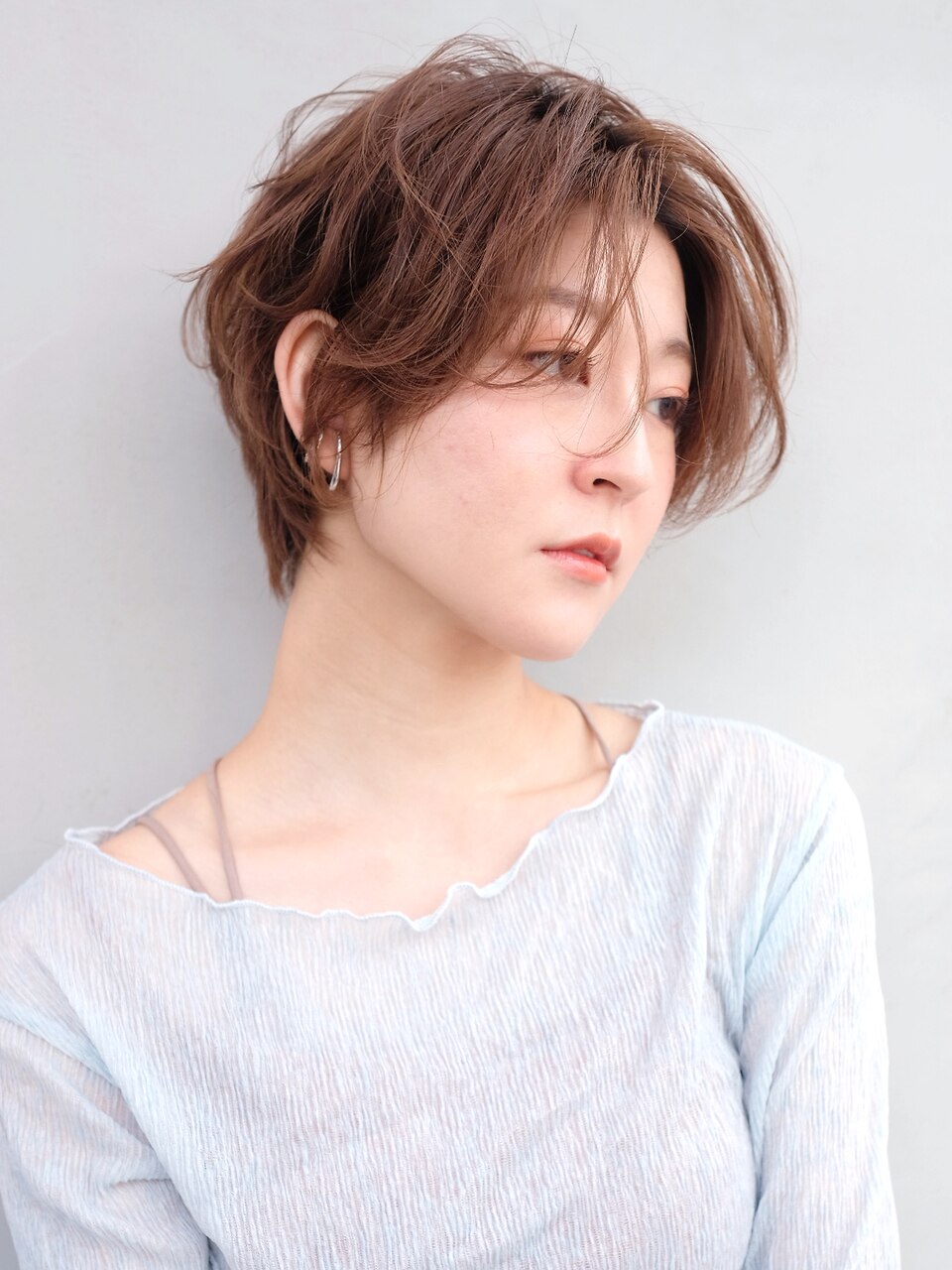 透明感カラーくすみベージュオリーブカラー_9699